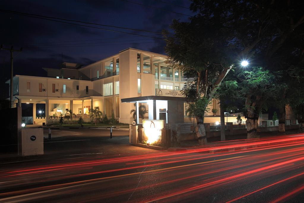 Hotel Narmada Convention Hall Mataram Exterior foto